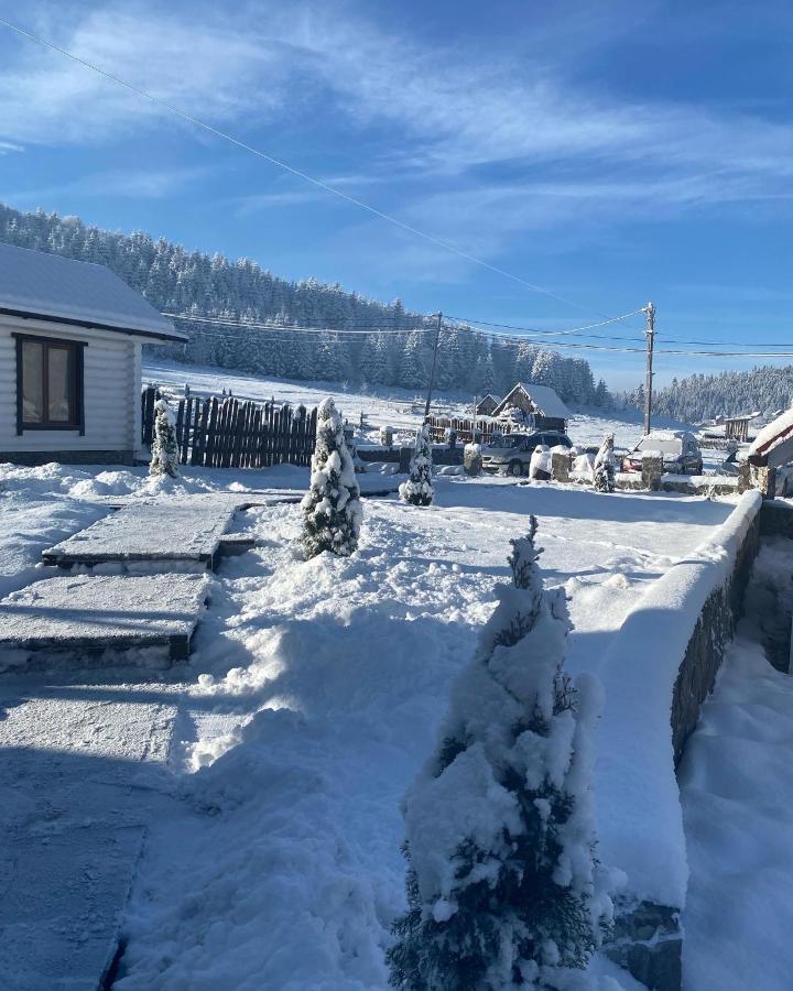 Гостьовий Дім Круасан Сімейний Bukovel Exterior photo