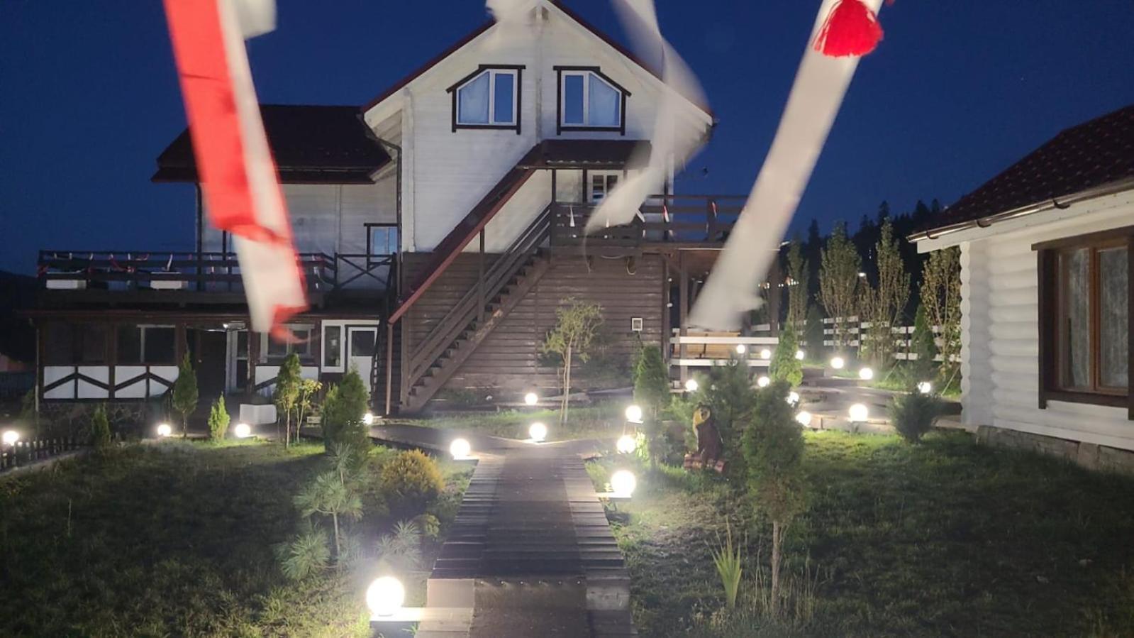 Гостьовий Дім Круасан Сімейний Bukovel Exterior photo